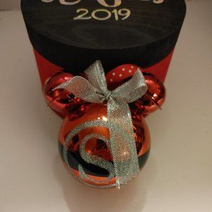 Disney 2019 Personalized Ornament Letter S with Wooden Box